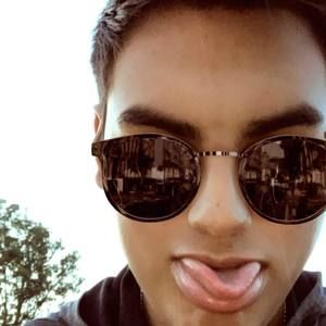 Meet your Posher, Nick